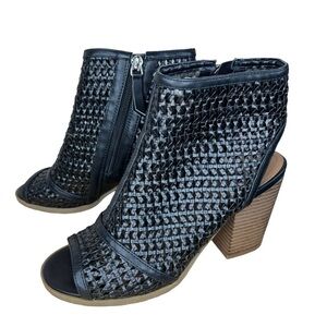 Size 6.5 Indigo Rd Road Black Faux Leather Mesh Woven Boho Bootie Block Heel